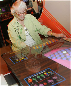 In Memoriam: Doris Self - Q*bert (Q-bert Qbert) Arcade Game World Champion (1983)